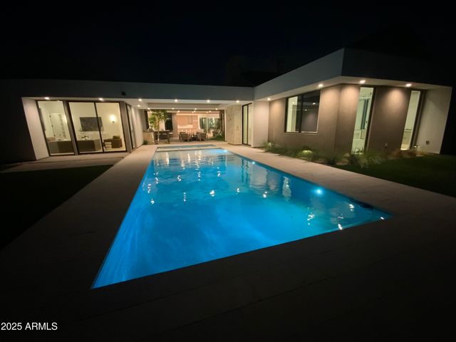 4704 N 40TH Place, Phoenix, AZ 85018