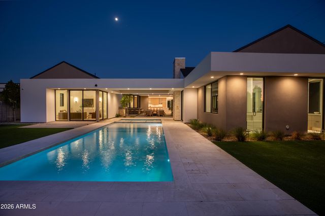 4704 N 40TH Place, Phoenix, AZ 85018