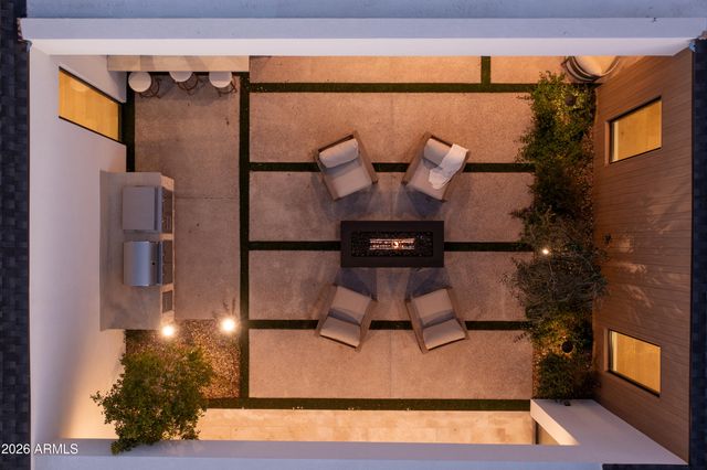 4704 N 40TH Place, Phoenix, AZ 85018