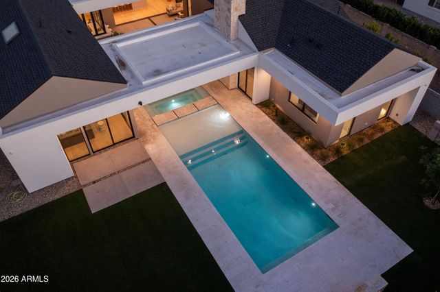 4704 N 40TH Place, Phoenix, AZ 85018