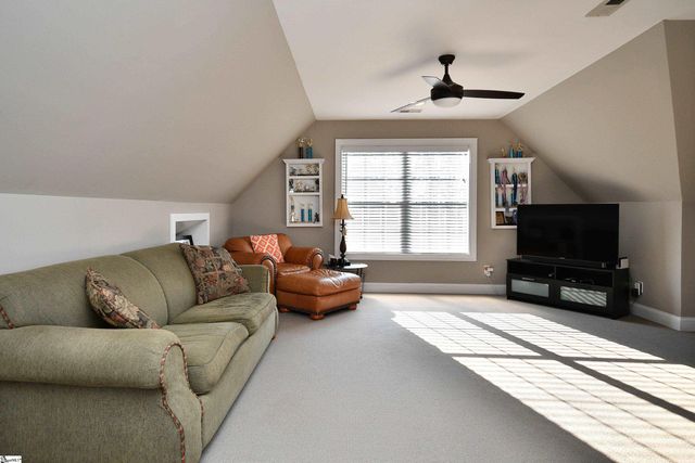 125 Walnut Creek Way, Greenville, SC 29611