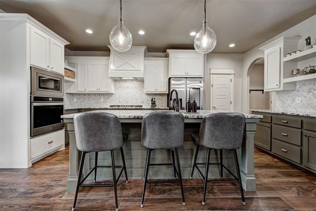 11017 NW 20th Street, Yukon, OK 73099