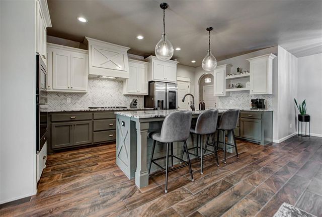 11017 NW 20th Street, Yukon, OK 73099