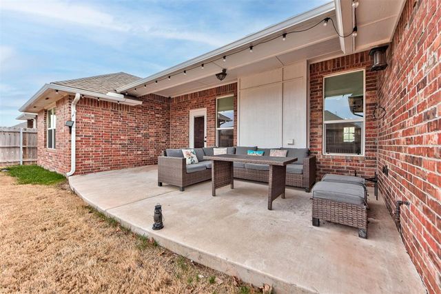 11017 NW 20th Street, Yukon, OK 73099
