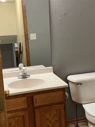 1016 SE 5th Street, Grimes, IA 50111