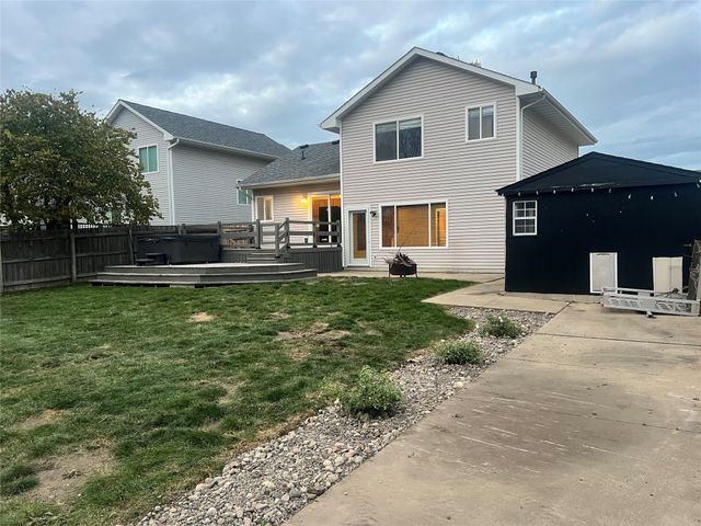 1016 SE 5th Street, Grimes, IA 50111