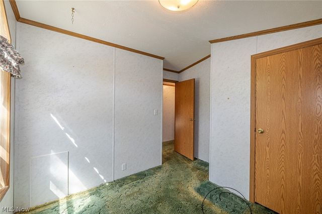 9 Overland Drive, Olmsted Twp, OH 44138