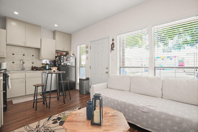 3000 Guadalupe ST 102, Austin, TX 78705