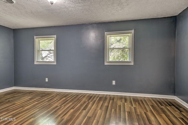 488 Rainbow Circle, Kingsport, TN 37660