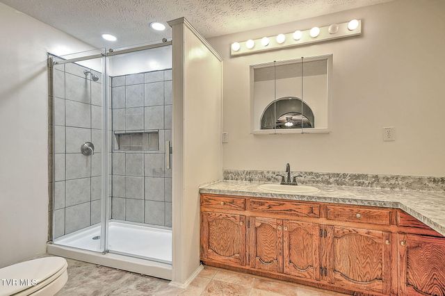 488 Rainbow Circle, Kingsport, TN 37660