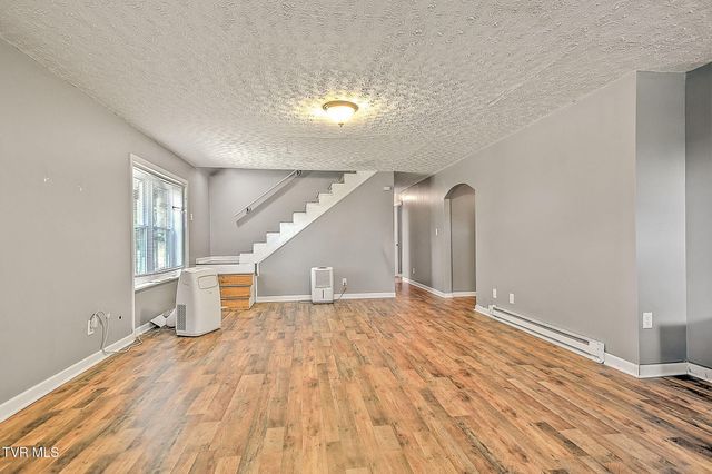 488 Rainbow Circle, Kingsport, TN 37660