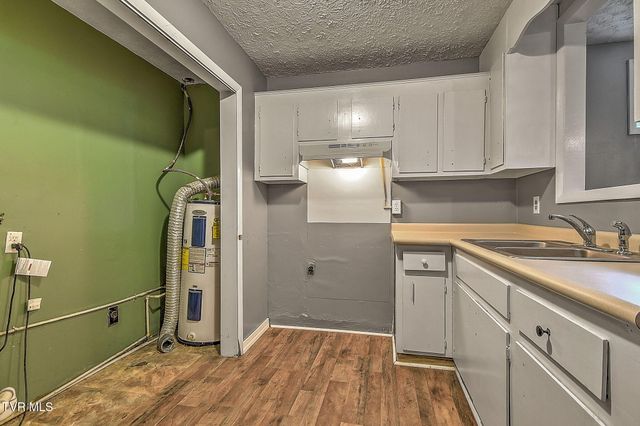 488 Rainbow Circle, Kingsport, TN 37660