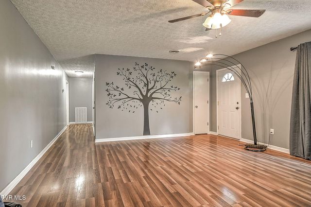 488 Rainbow Circle, Kingsport, TN 37660