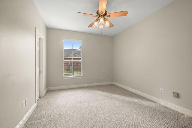 16131 Indigo Ridge Ave, Baton Rouge, LA 70817