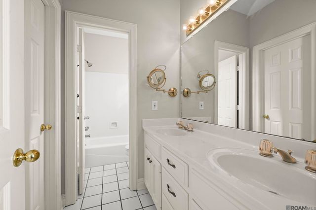 16131 Indigo Ridge Ave, Baton Rouge, LA 70817