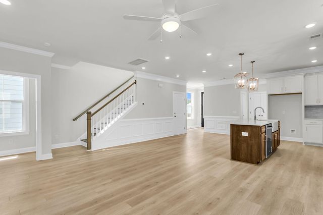 1200 Hempstead Court, Hanahan, SC 29410