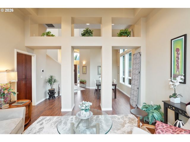 1654 PELICAN Ct, Salem, OR 97304