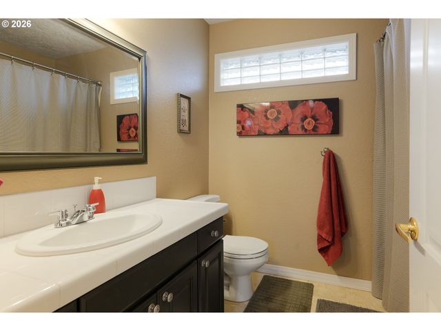 1654 PELICAN Ct, Salem, OR 97304