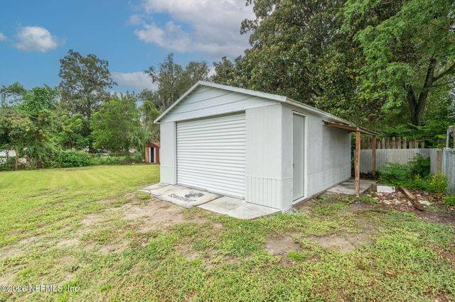215 HILLTOP Drive, Orange Park, FL 32073
