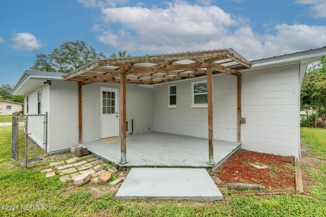 215 HILLTOP Drive, Orange Park, FL 32073