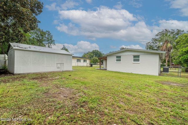 215 HILLTOP Drive, Orange Park, FL 32073