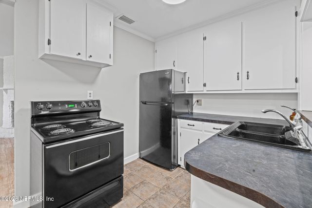 215 HILLTOP Drive, Orange Park, FL 32073
