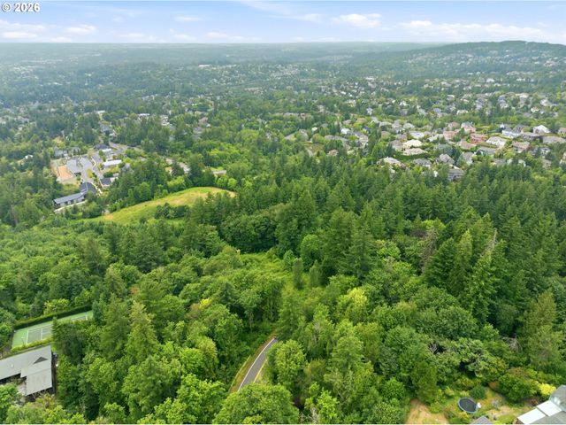 875 Nw SKYLINE Blvd, Portland, OR 97229
