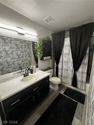554 Roxella Lane B, Las Vegas, NV 89110