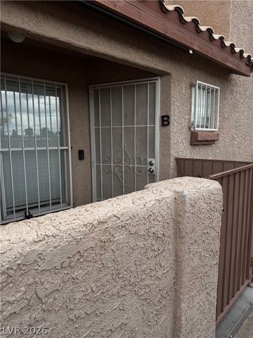 554 Roxella Lane B, Las Vegas, NV 89110