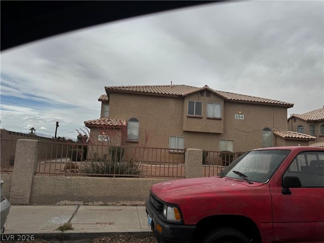 554 Roxella Lane B, Las Vegas, NV 89110