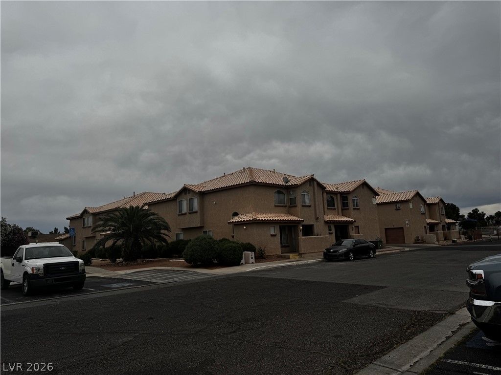 554 Roxella Lane B, Las Vegas, NV 89110
