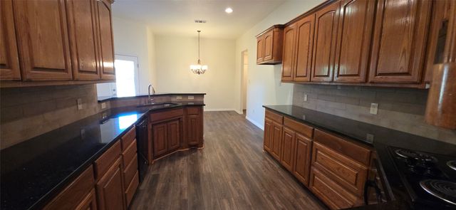 629 Dorchester Lane, Mansfield, TX 76063