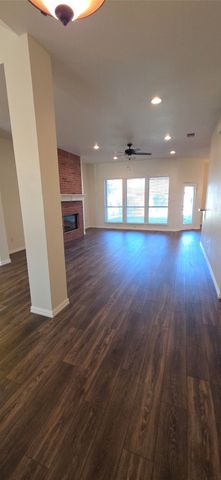 629 Dorchester Lane, Mansfield, TX 76063