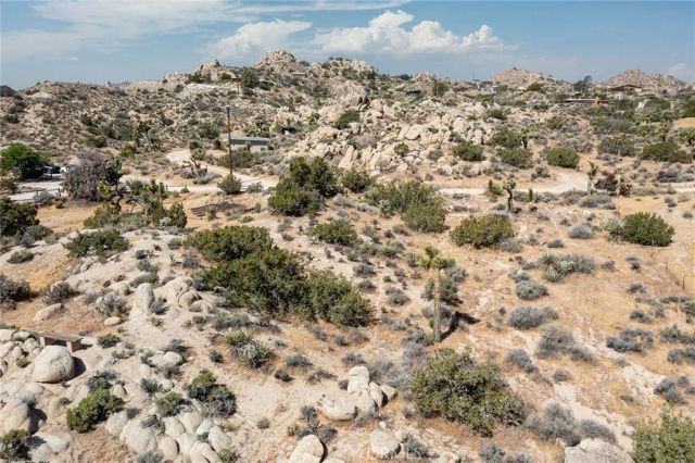 5887 Deerhurst, Yucca Valley, CA 92284