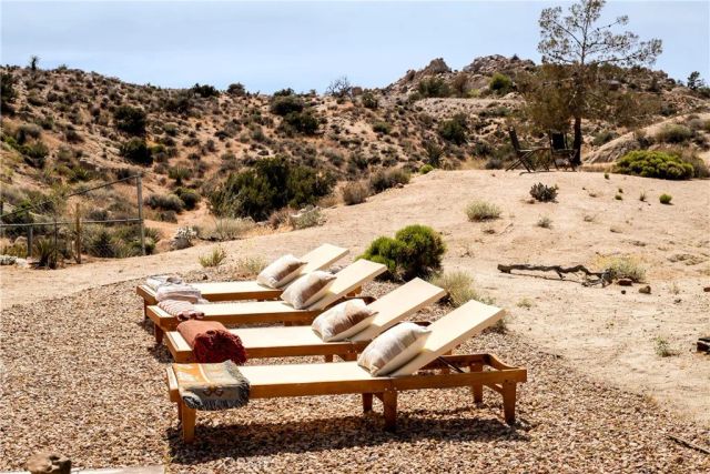 5887 Deerhurst, Yucca Valley, CA 92284