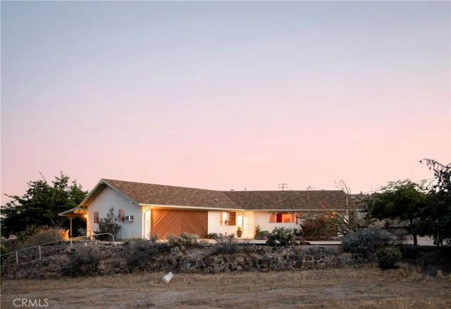5887 Deerhurst, Yucca Valley, CA 92284