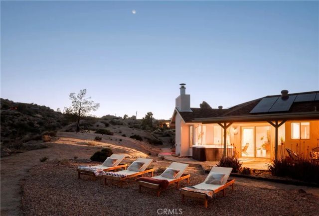 5887 Deerhurst, Yucca Valley, CA 92284