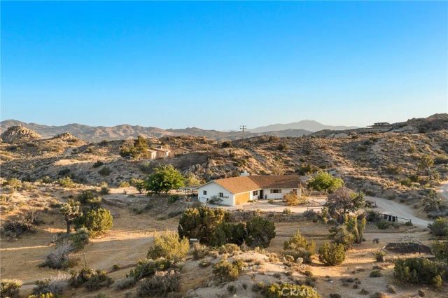 5887 Deerhurst, Yucca Valley, CA 92284