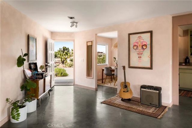 5887 Deerhurst, Yucca Valley, CA 92284