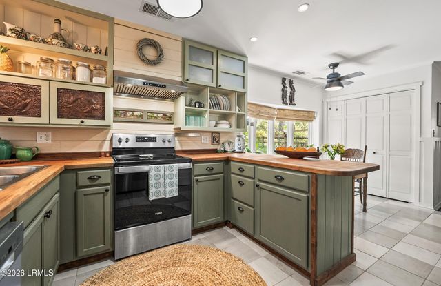 64 Dulamo Bluff, St. Helena Island, SC 29920