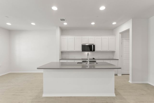4507 Avion Drive, Sanger, TX 76266