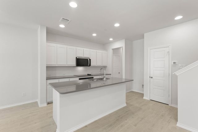 4507 Avion Drive, Sanger, TX 76266