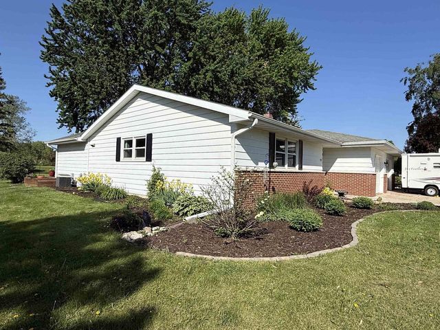 1395 MARICOPA DRIVE, Oshkosh, WI 54904