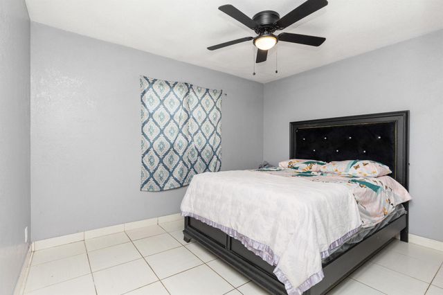 4896 Royal Court S, West Palm Beach, FL 33415