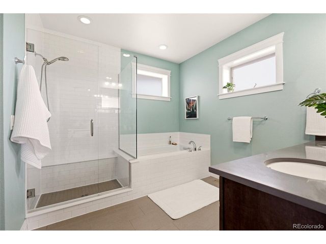 5945 Hanover St, Denver, CO 80238