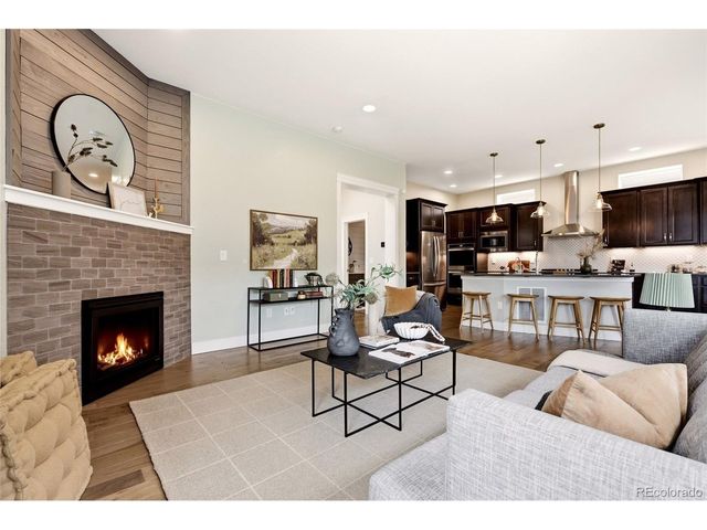 5945 Hanover St, Denver, CO 80238