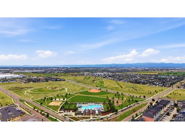 5945 Hanover St, Denver, CO 80238