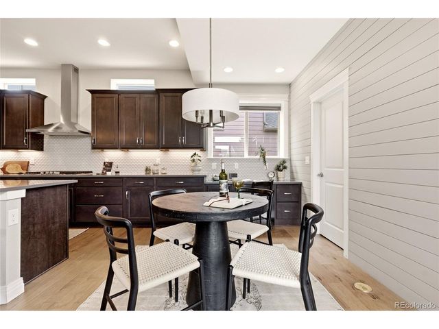 5945 Hanover St, Denver, CO 80238