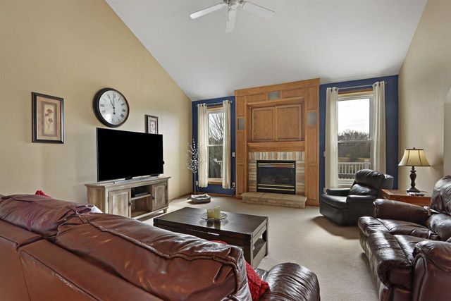 W5071 W Clearwater LANE, Elkhorn, WI 53121