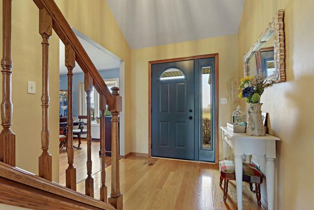 W5071 W Clearwater LANE, Elkhorn, WI 53121